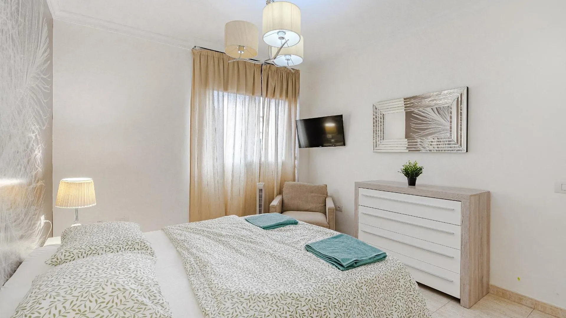 Sol Y Mar Retreat Apartment Los Cristianos  0*, Los Cristianos (Tenerife)